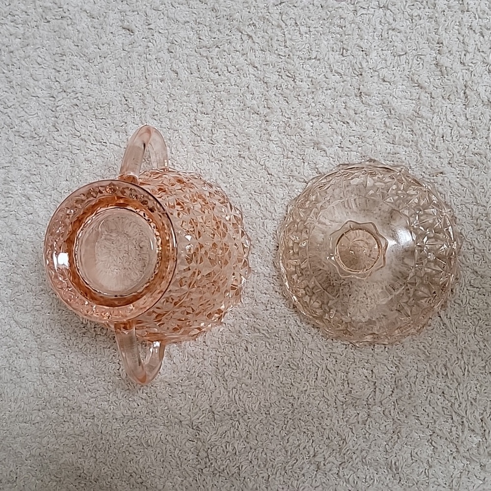 Holiday Pink Buttons And Bows Sugar Bowl And Lid Jeannette Glass 1940s - Picture 4 of 4